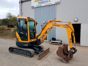 Аренда мини-экскаватора по выгодной цене